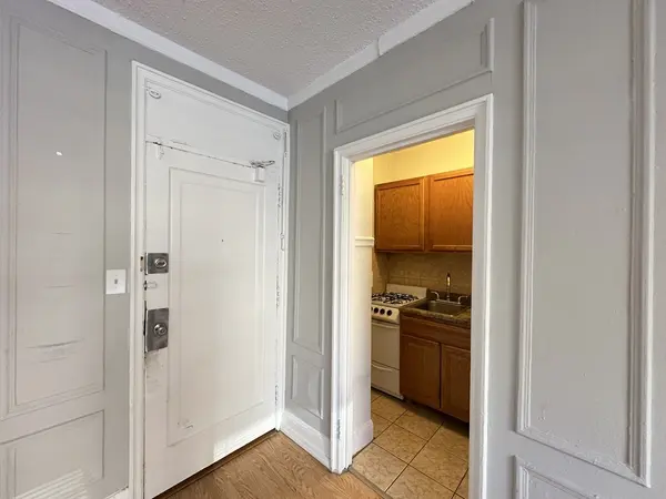 434 W Wellington AVE #609, Chicago, IL 60657
