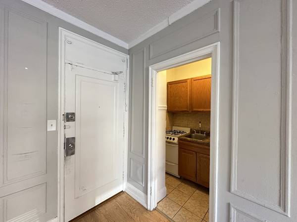 434 W Wellington AVE #609, Chicago, IL 60657