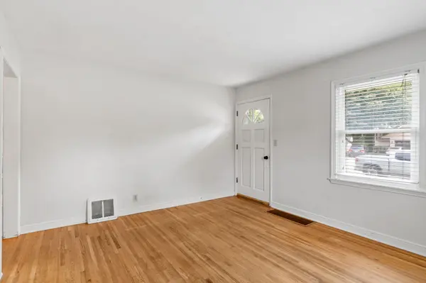 2099 Minnehaha AVE E, Saint Paul, MN 55119