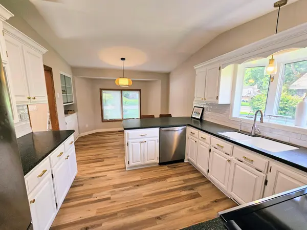13762 93rd PL N, Maple Grove, MN 55369