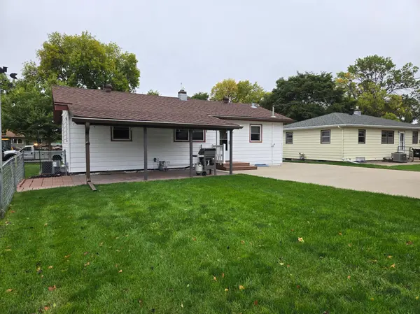 1622 17th ST S, Fargo, ND 58103