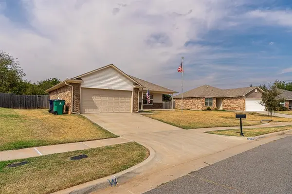 10017 Wessex DR, Yukon, OK 73099