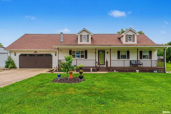 23310 Railsplitter LN, Athens, IL 62613