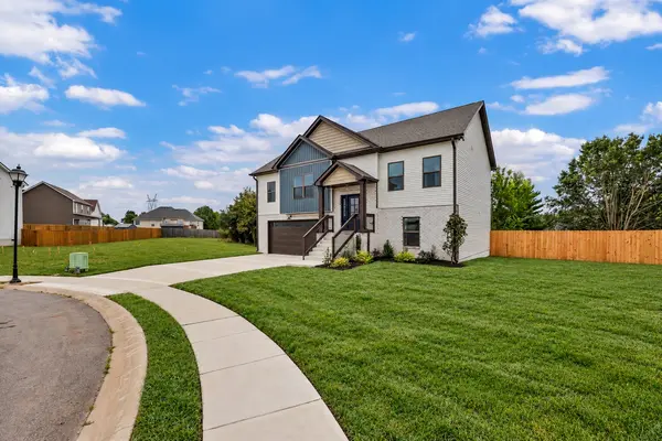 108 Apple Blossom Ct, Clarksville, TN 37042