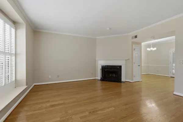 2012 Stokes Ln, Nashville, TN 37215