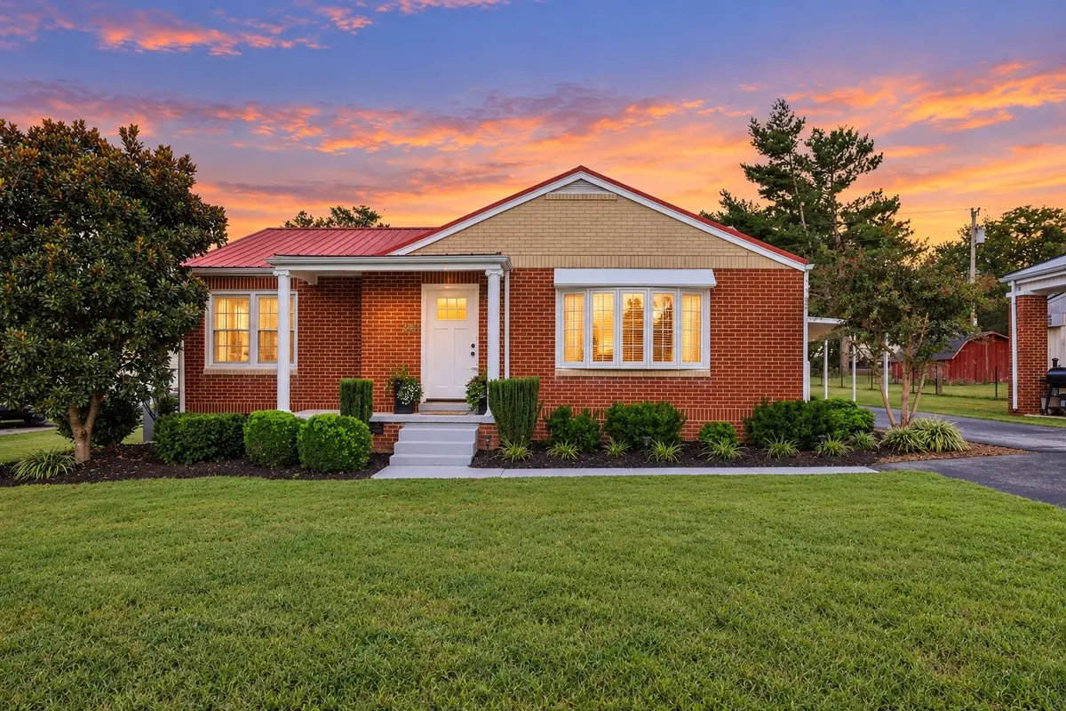 606 Main St, Lynchburg, TN 37352