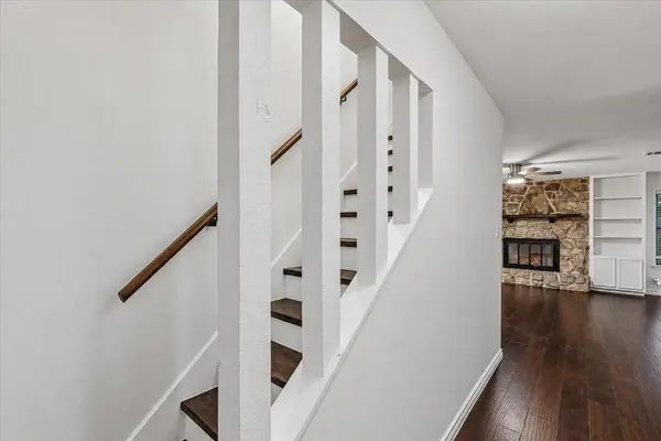 13010 Lamplight Village Ave, Austin, TX 78727