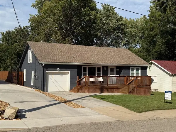 2608 W 44th AVE, Kansas City, KS 66103