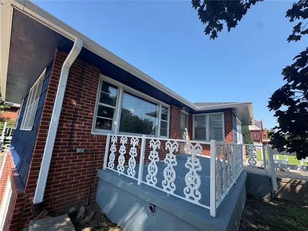 1101 Charles ST, St Joseph, MO 64501