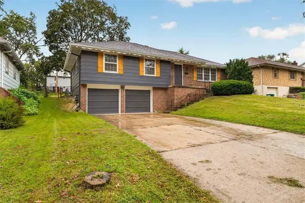 3412 NE 68th TER, Kansas City, MO 64119