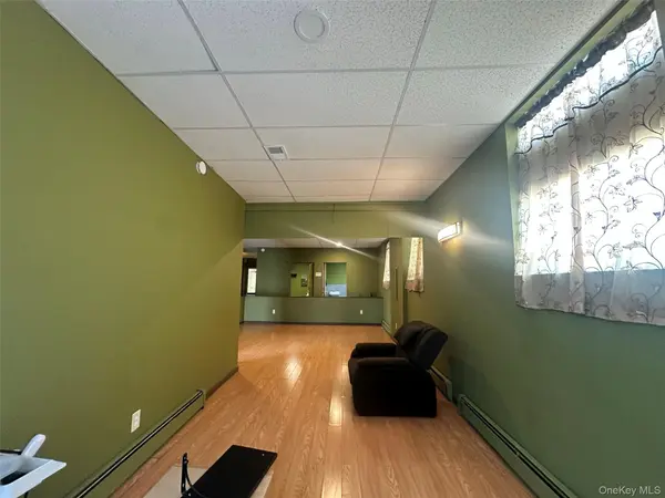 72 Franklin AVE #1FL, Franklin Square, NY 11010