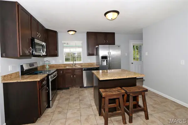 3001 W Adams, St Charles, MO 63301