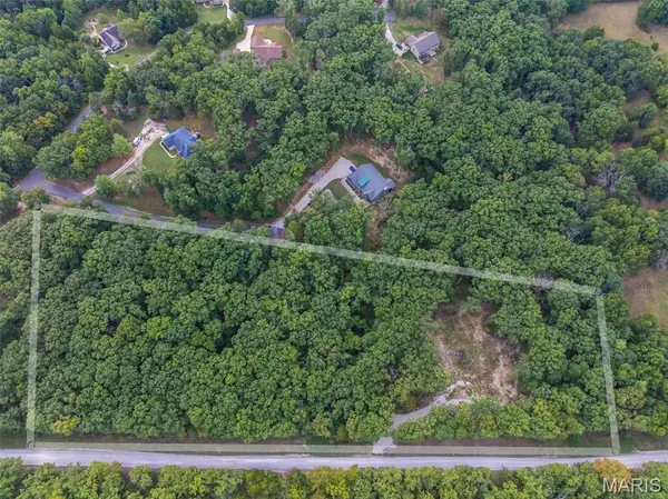 21860 Range Line DR, Warrenton, MO 63383