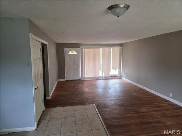 2264 Hudson RD, Unincorporated, MO 63136