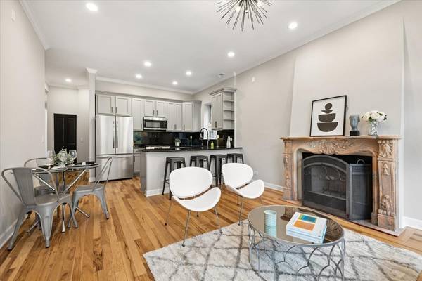 4932 N Harding AVE #3N, Chicago, IL 60625