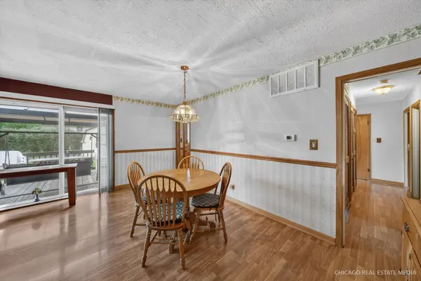 543 Germaine LN, Elk Grove Village, IL 60007