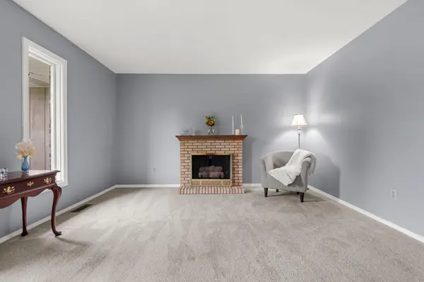 1117 E Greenwood AVE, Crown Point, IN 46307