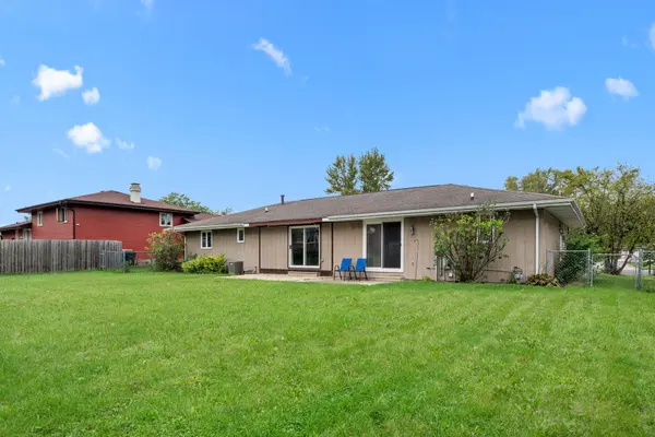 1117 E Greenwood AVE, Crown Point, IN 46307