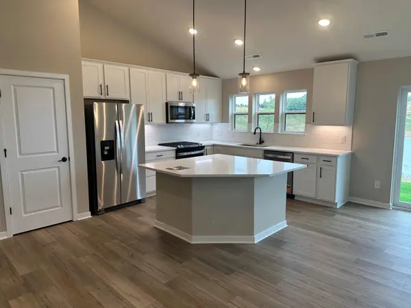 8828 63rd ST S, Cottage Grove, MN 55016