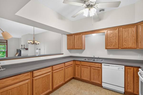 1101 Barclay ST #1101, Saint Paul, MN 55106