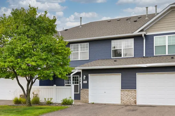 450 Hickory LN, Oakdale, MN 55128