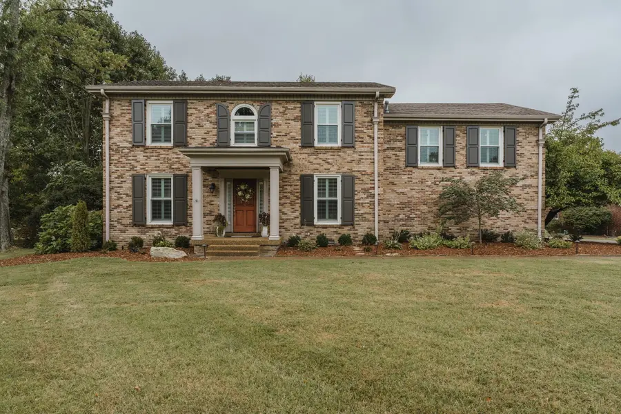 100 Harvest Ct, Franklin, TN 37067