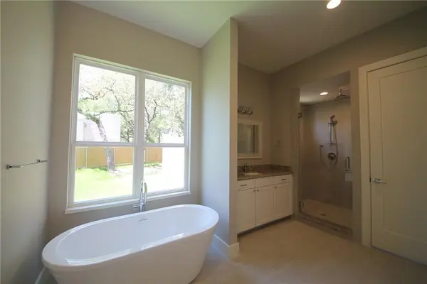 8518 Fathom CIR #117, Austin, TX 78750