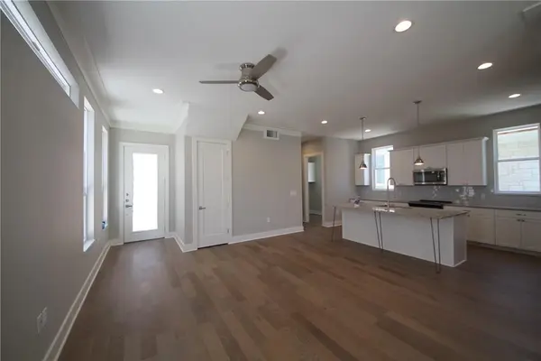 8518 Fathom CIR #117, Austin, TX 78750