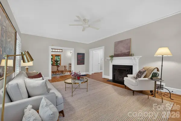 3809 Tuckaseegee RD, Charlotte, NC 28208