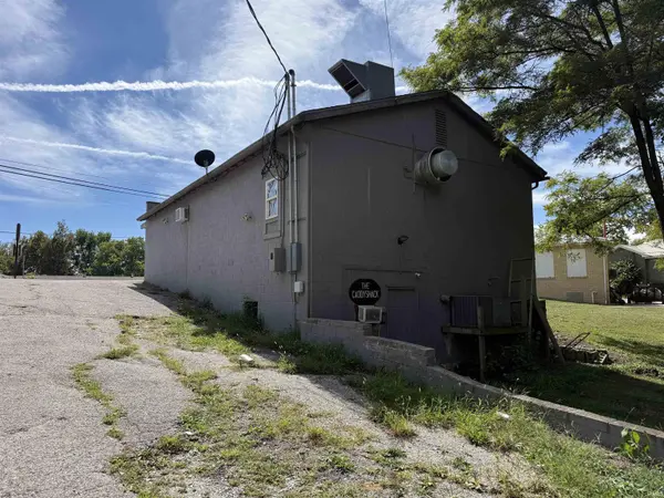 2120 E main ST, Petersburg, IN 47567