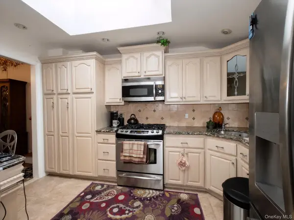 140-08 157th ST, Jamaica, NY 11434