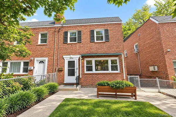 5926 Post RD, Bronx, NY 10471