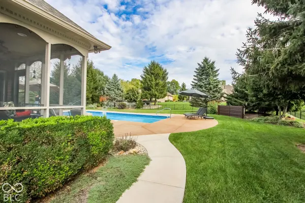 2593 Forest Hills BLVD, Greenwood, IN 46143