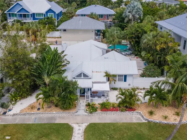 701 BROADWAY ST, Longboat Key, FL 34228