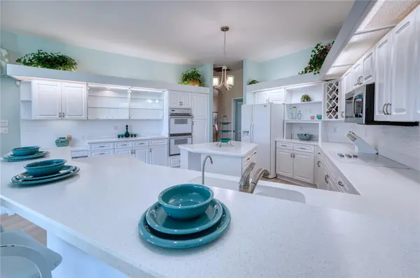 6802 DREWRYS BLF, Bradenton, FL 34203
