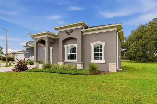 122 LAYNEWADE RD, Polk City, FL 33868