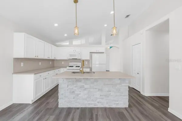 15746 AUTUMN GLEN AVE, Clermont, FL 34714