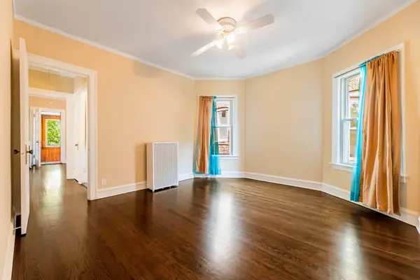 7652 S Cornell AVE #2, Chicago, IL 60649