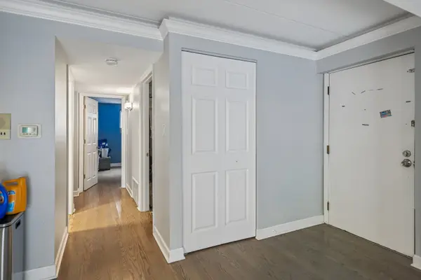 10360 Parkside AVE #2B, Oak Lawn, IL 60453