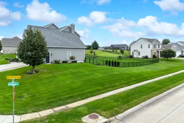 32 Blackstone WAY, Leclaire, IA 52753