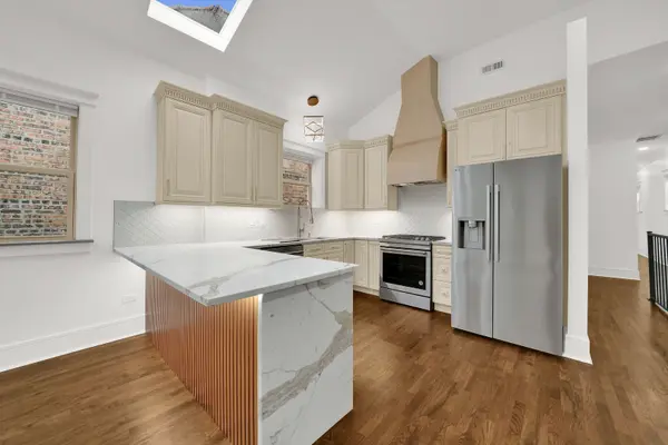 1453 W Garfield BLVD #3, Chicago, IL 60636