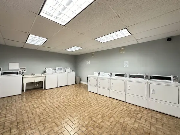 4503 N Malden ST #3B, Chicago, IL 60640