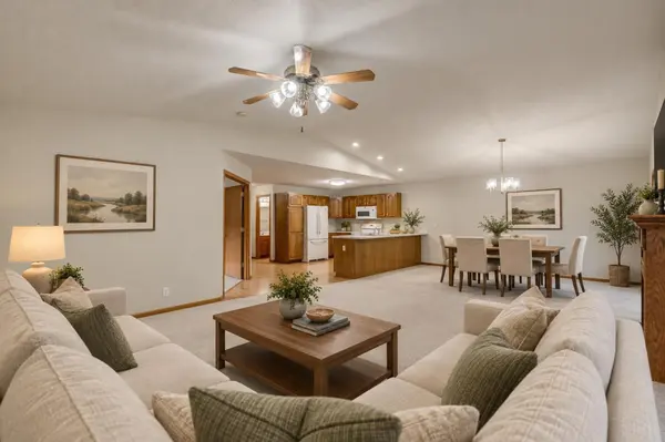 7187 Cahill AVE, Inver Grove Heights, MN 55076
