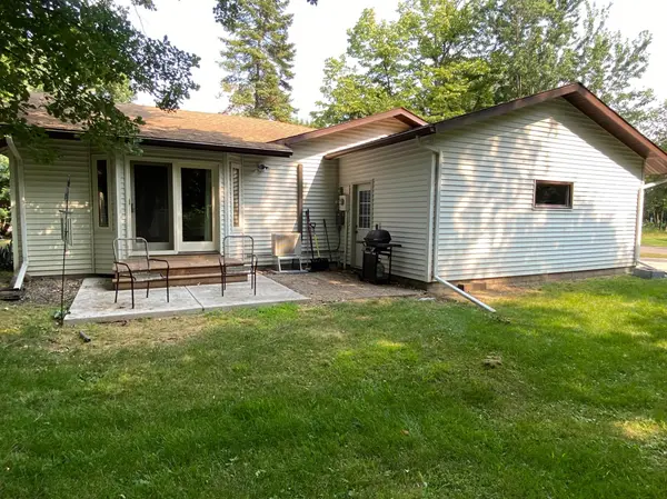 1520 White Cloud DR S, Isle, MN 56342