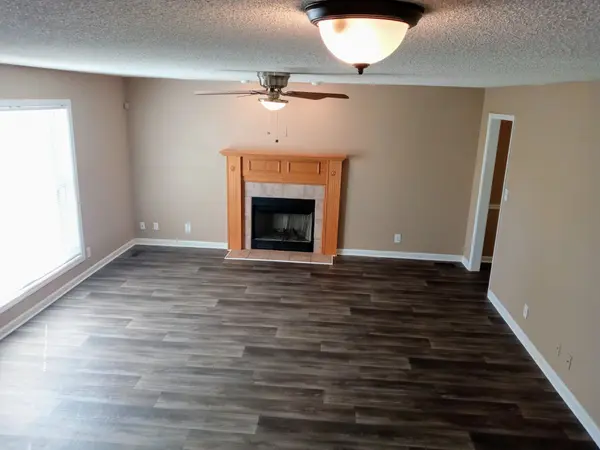 2575 Elkmont Dr, Clarksville, TN 37040