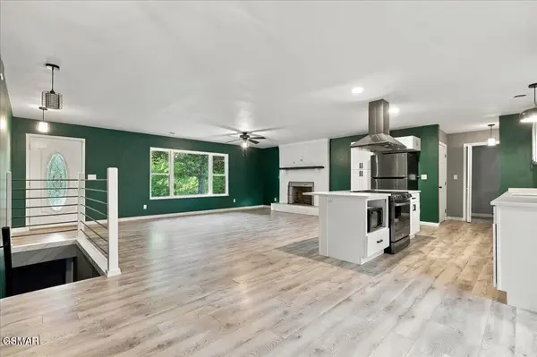 144 W Hwy 25 70, Dandridge, TN 37725