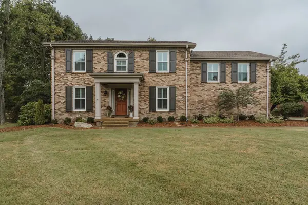 100 Harvest Ct, Franklin, TN 37067