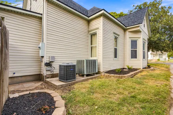 508 4th ST, Monett, MO 65708