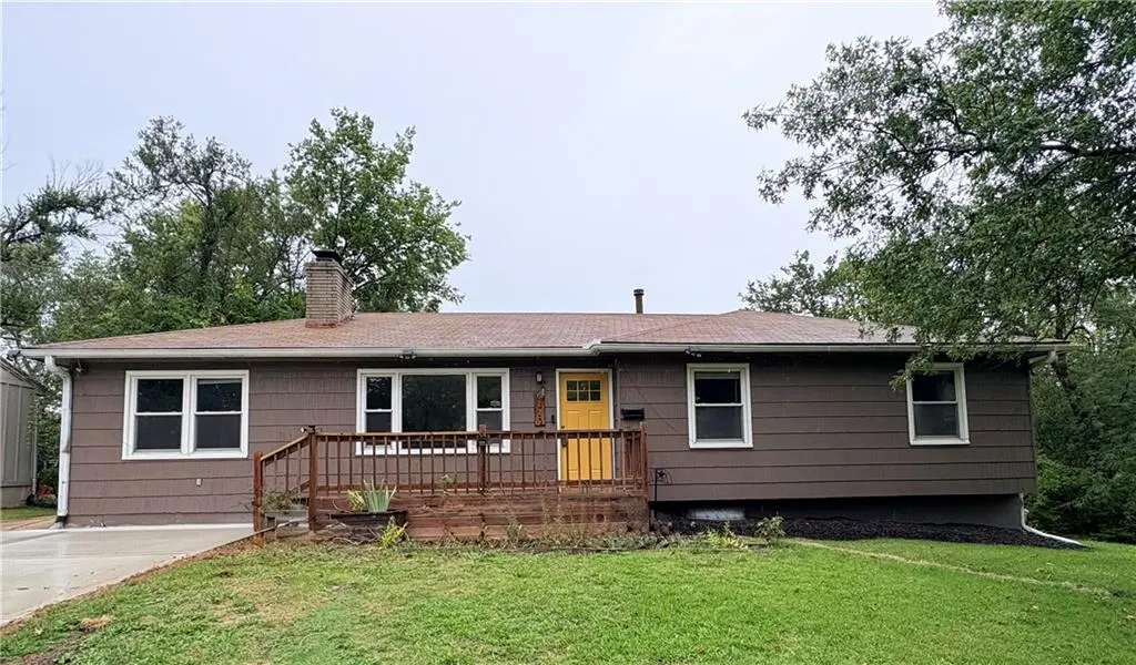 6110 E 148TH TER, Grandview, MO 64030