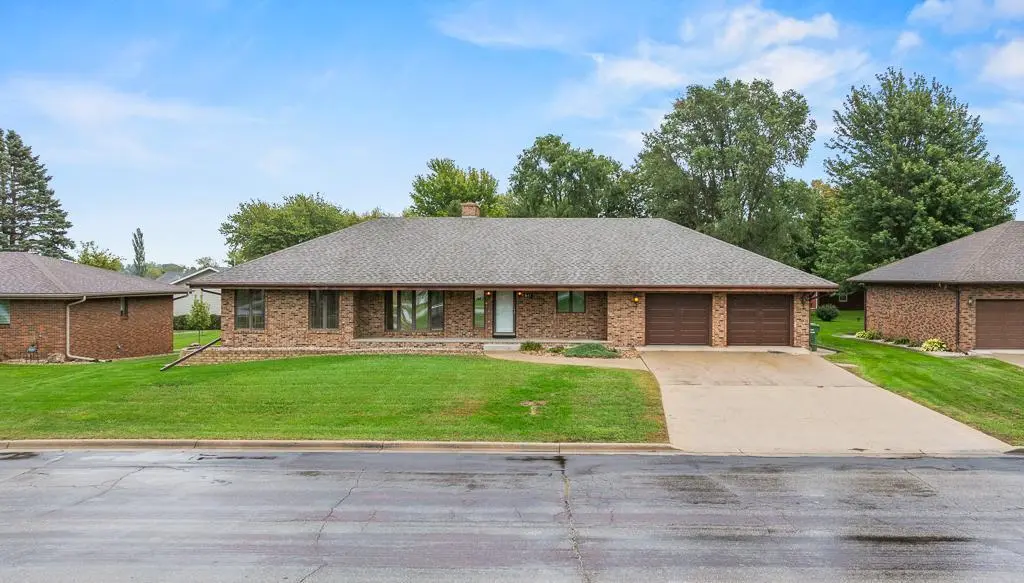 611 Dugdale AVE, Worthington, MN 56187